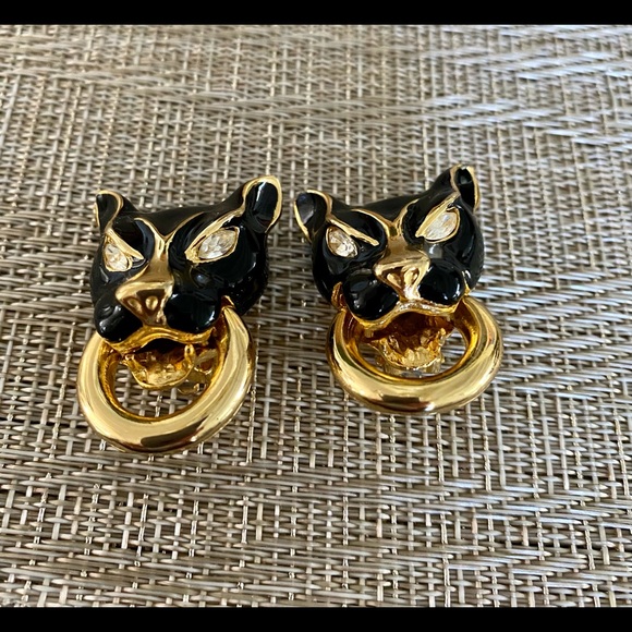 Black panther door knocker clip on earrings - Picture 2 of 5